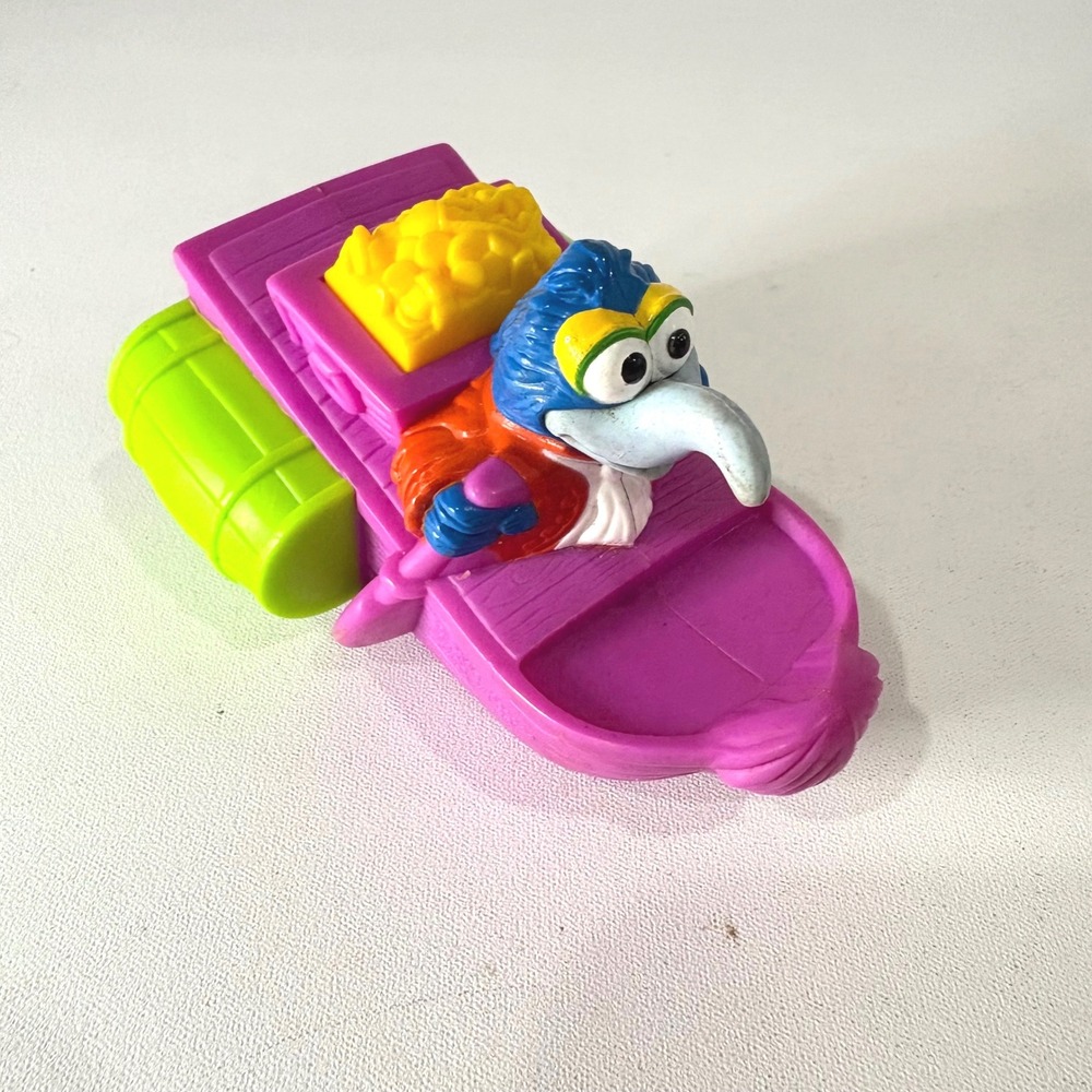 Vintage 1996 Muppet Treasure Island Gonzo Boat McDonald's Happy Meal Toy